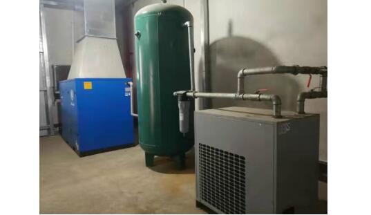 螺桿空壓機定期放水 螺桿空壓機定期放水