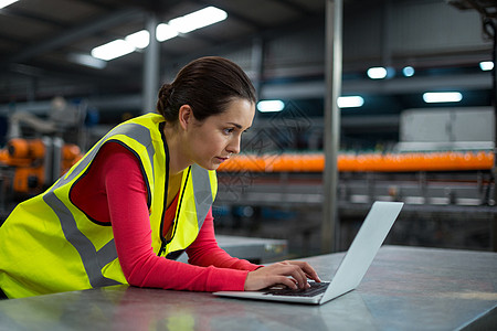 計算機網絡工程在工廠組裝中的智能化轉型與應用